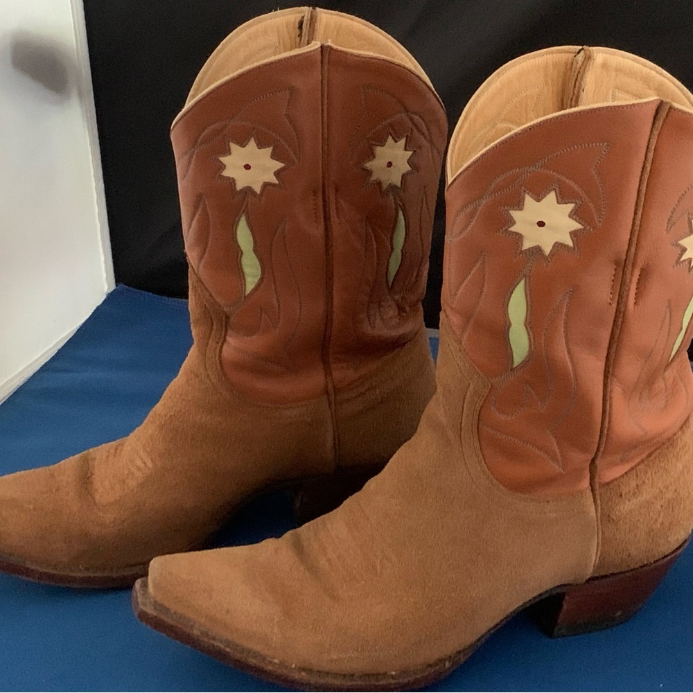 Custom Hand Made Women’s Cowgirl Boots